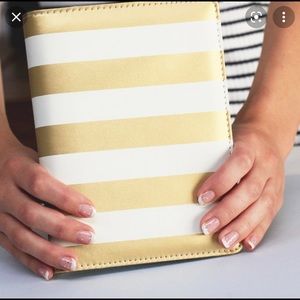 Heidi swapp personal planner with monthly divider/inserts